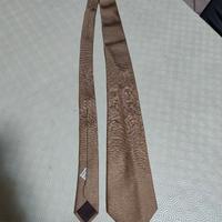 Cravatta 100% seta dorata a righe Ritz Saddler