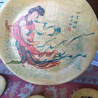 piatto e piattini in bamboo