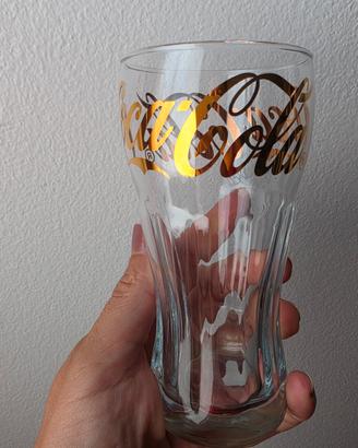 3 bicchieri ed limitata Zero caffeina Coca cola