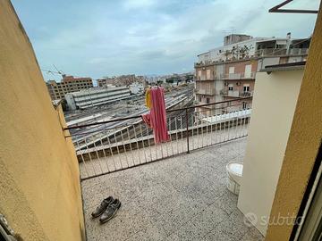 Attico con ascensore oreto/stazione