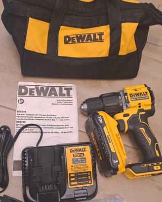 Kit Dewalt DCD799
