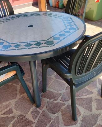 tavolo giardino con 4 sedie