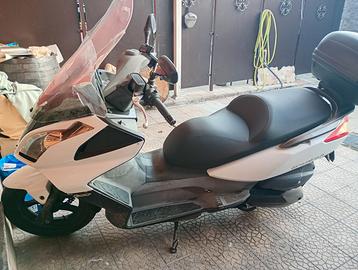 Kymco dowtoun 300i