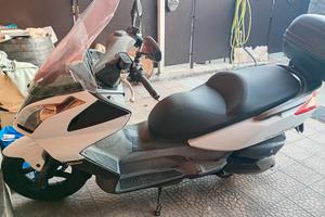Kymco dowtoun 300i
