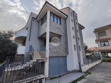 PORZIONE DI BIFAMILIARE A CARINI