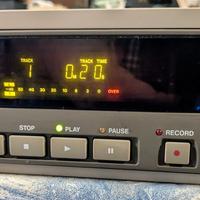 Masterizzatore e Lettore CD Tascam CD-RW5000