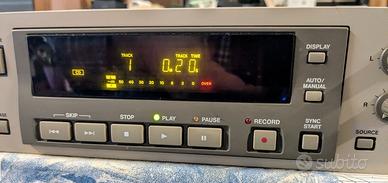 Masterizzatore e Lettore CD Tascam CD-RW5000