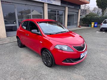 Lancia Ypsilon 1.0 Hybrid Gold
