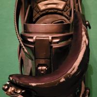 ATTACCHI BURTON SNOWBOARD M