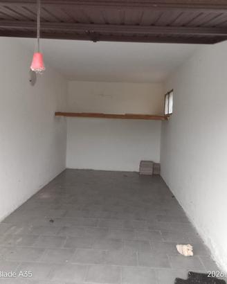 Garage zona Cadelbosco di sopra