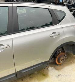 PORTIERA POSTERIORE SINISTRA NISSAN Qashqai 1Â° Se