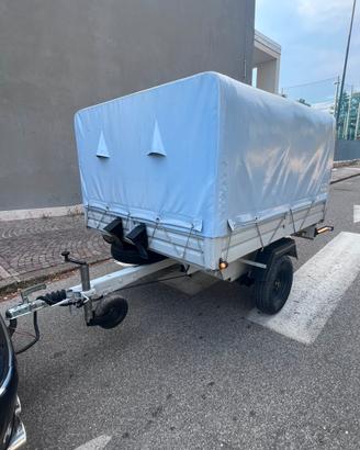 Rimorchio auto