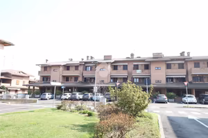 2 LOCALI A MARANELLO