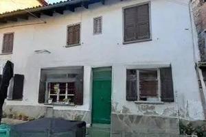 Immobile in asta di 128 m² con 3 locali a Capriata
