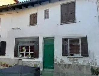 Immobile in asta di 128 m² con 3 locali a Capriata