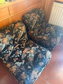 Coppia di Poltroncine basse