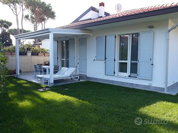 Lido delle Nazioni Villa con giardino