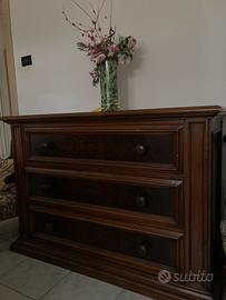 Cassettiera e due comodini a prezzo economico