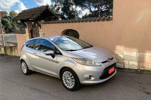FORD FIESTA 1.2 GPL 2010 TITANIUM