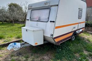 Roulotte con veranda esterna