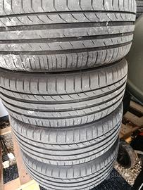 Gomme Nuove 235/45r17