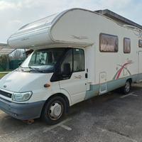 Camper mansardato