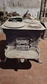 Stufa Vintage Ghisa da Restaurare
