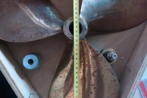 Elica Radice 3 pale fisse ottone E13 19x13 destra