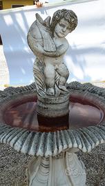 Fontana GRANDE con Angelo e Pesce sulla spalla