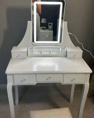 Mobiletto trucco con luce a led di 3 tonalità