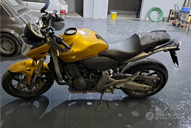 Honda hornet cbf600