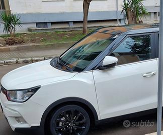 SSANG YONG TIVOLI  non marciante 