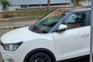 SSANG YONG TIVOLI  non marciante 