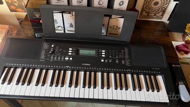 Yamaha PSR-E373 Tastiera Digitale 61 Tasti