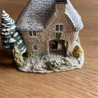 Lilliput lane Christmas collection