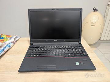 Notebook Fujitsu E554  i5 RAM 8 GB SSD 128 gb