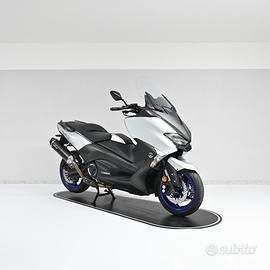 Yamaha T-max 530