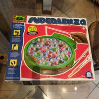 Gioco "superlenza"