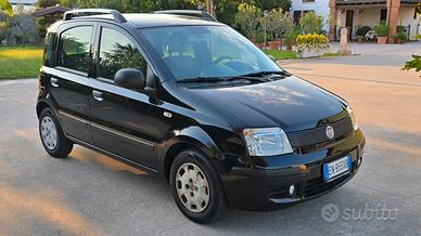 FIAT PANDA CON GPL TENUTA MOLTO BENE