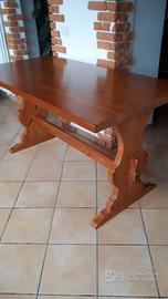 Tavolo tipo fratino legno massiccio color miele 
