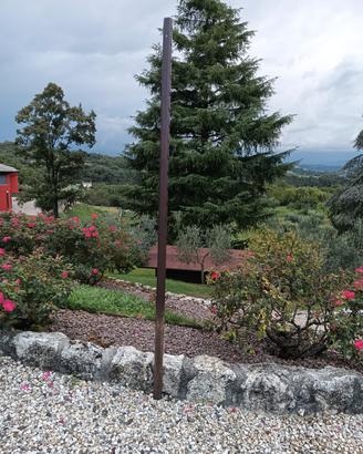 palo zincato verniciato per vigneto