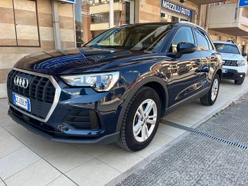 Audi Q3 35 TDI S tronic Business