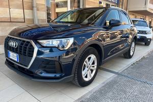 Audi Q3 35 TDI S tronic Business