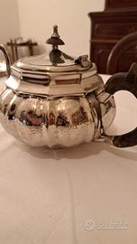 Elegante teiera Sheffield