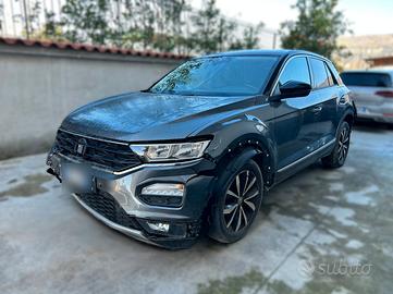 VW T-Roc 1.0 TSI 115CV - 2019 Incidentata