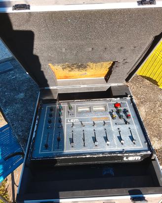 Mixer audio marca LEM
