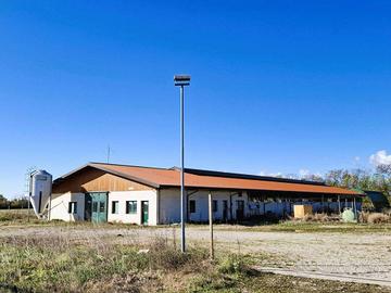 Immobile in asta di 1000 m² a Rive d'Arcano