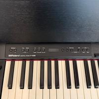 Roland F-140R Pianoforte Digitale con mobile