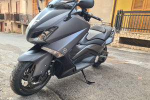 Yamaha t max