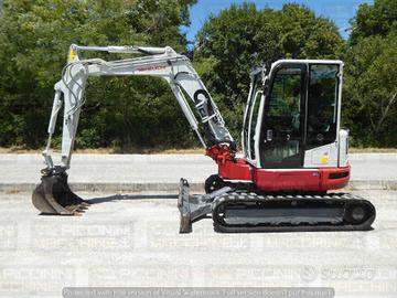 Escavatore cingolato Takeuchi TB257FR